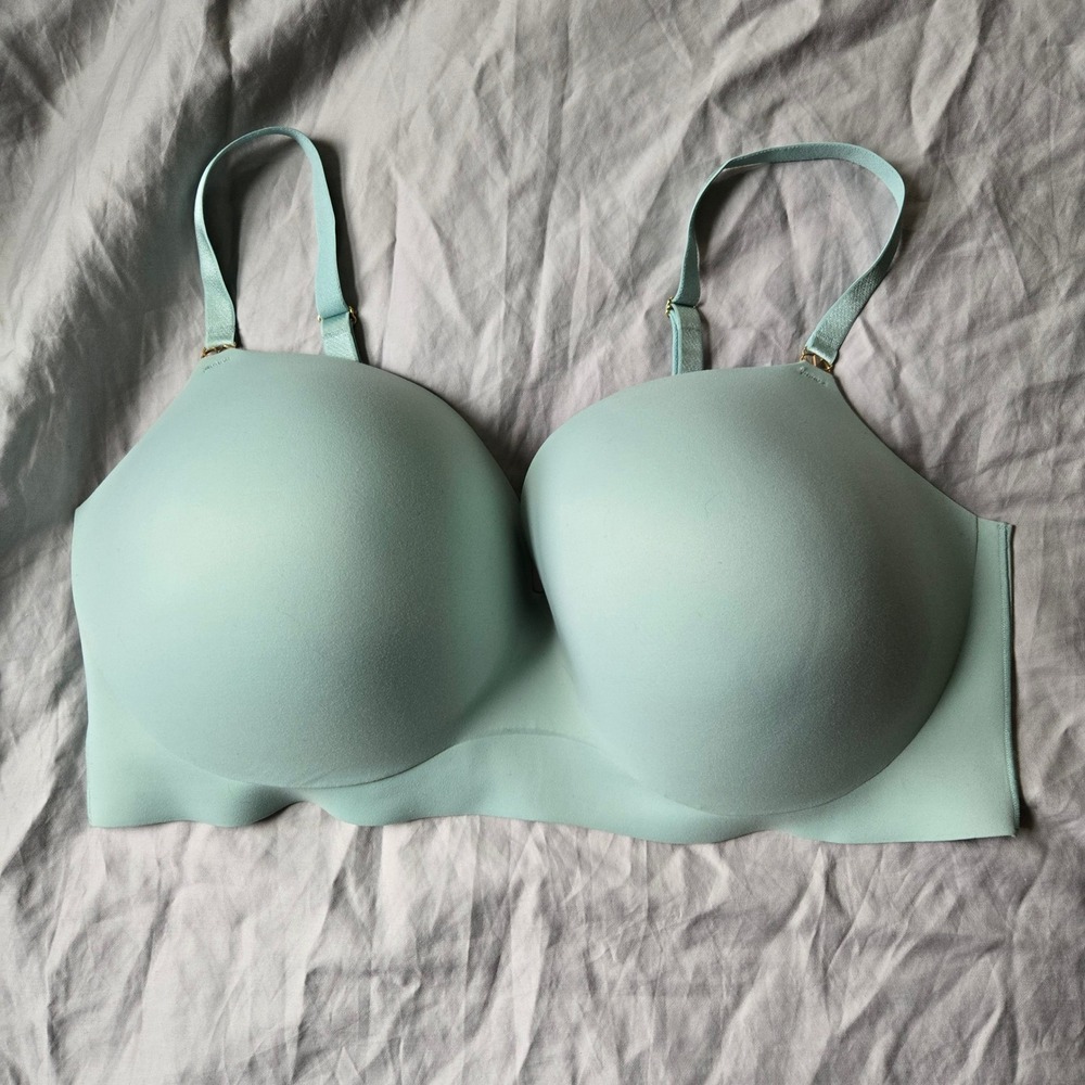 Victoria's Secret Dream Angels Wireless Padded Bra Mint Green 44DDD F100 V-Logo